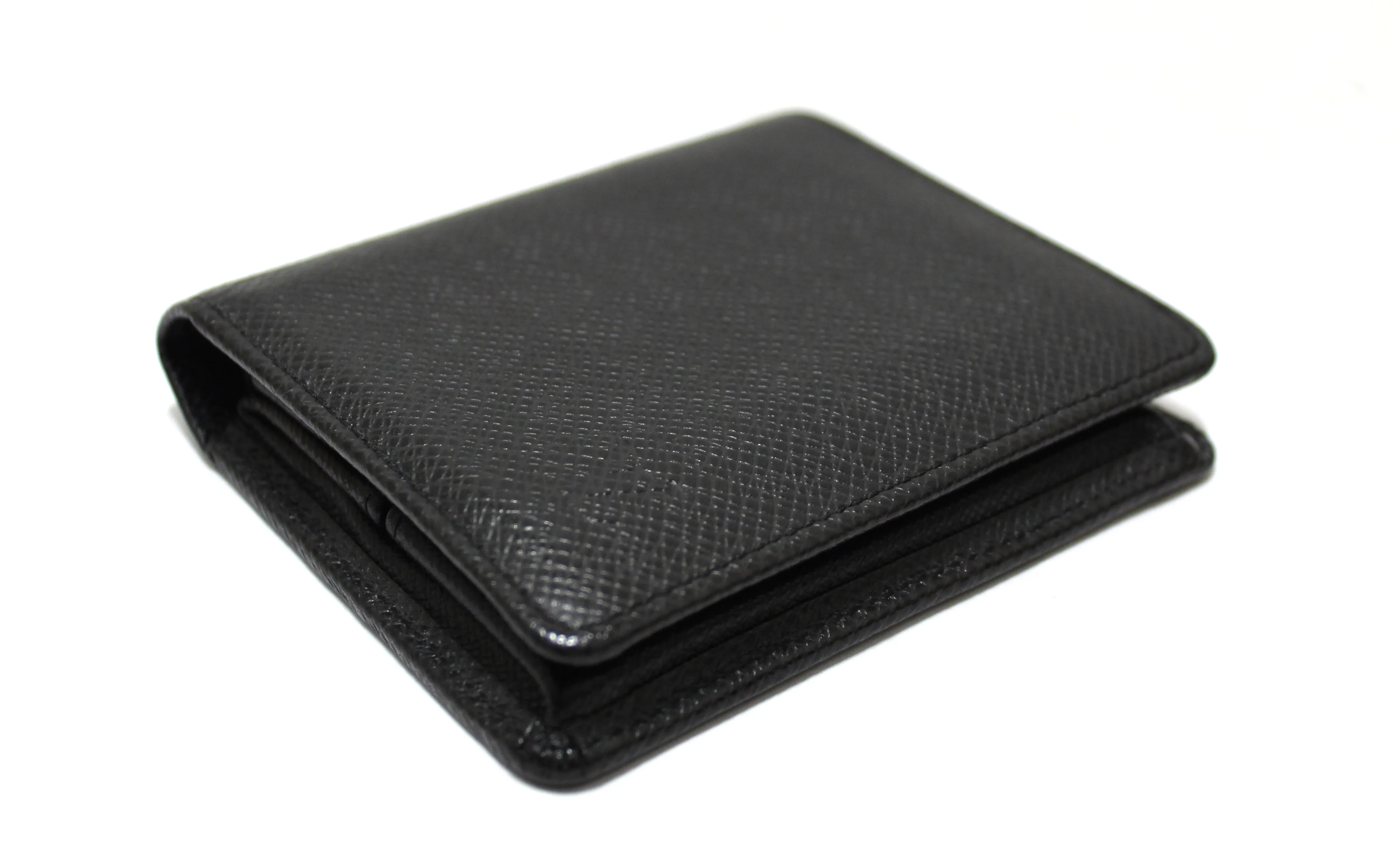 Authentic Louis Vuitton Black Bifold Taiga Leather Compact Wallet