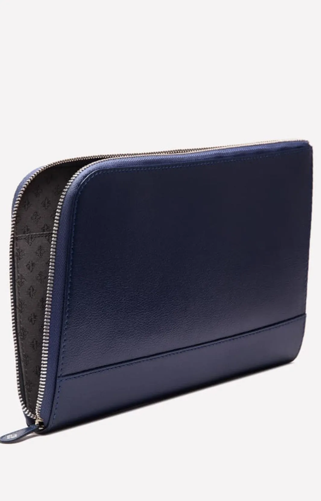 CAPRA MEDIUM ZIP POUCH - MARINE BLUE