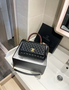 Chanel luxury ladies handbag