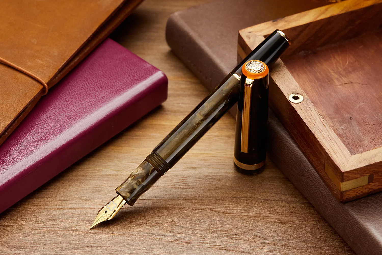 Esterbrook JR Pocket Fountain Pen - Pumpkin Latte