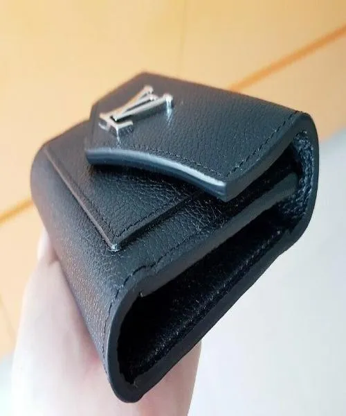 LV MyLockMe Compact Wallet Noir